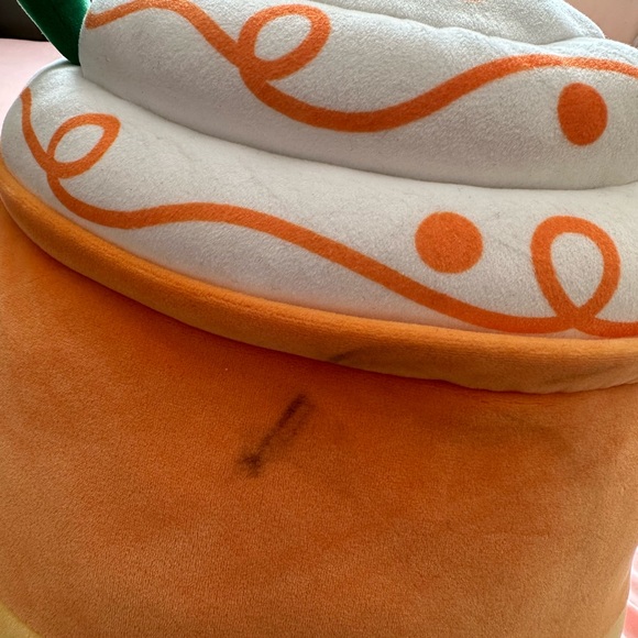 Delindy Squishmellow - Picture 4 of 4